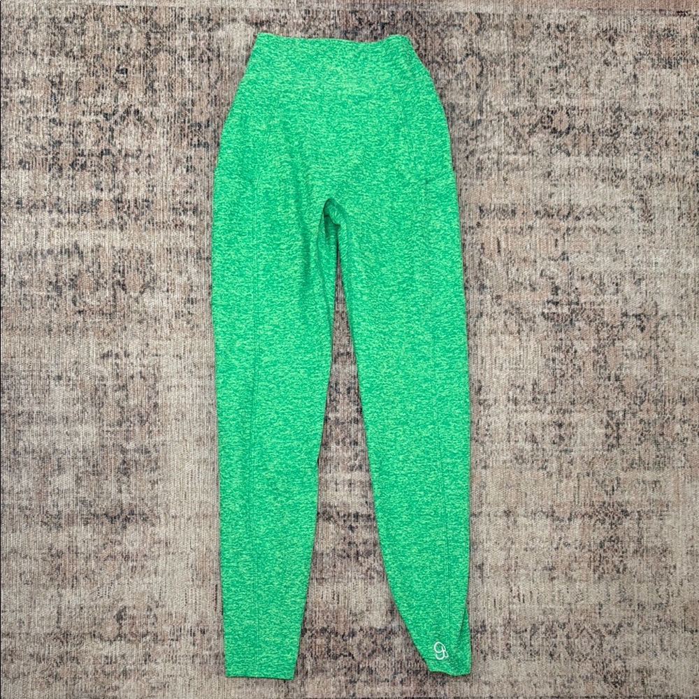 V Back Leggings